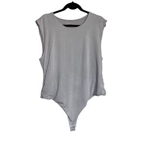 Good American Top Womens Size 6 Gray Crew Neck Sleeveless Bodysuit TINY FLAW